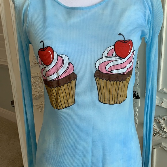 Wildfox cupcake top - Picture 2 of 7